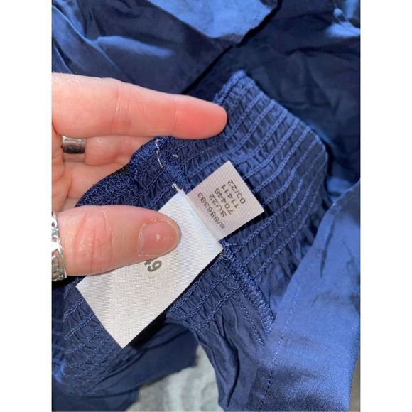 Ann Taylor NWT Scalloped Ruffle Wrap Top Navy Blue Blouse Sz Medium, MSRP $85 - Picture 7 of 10